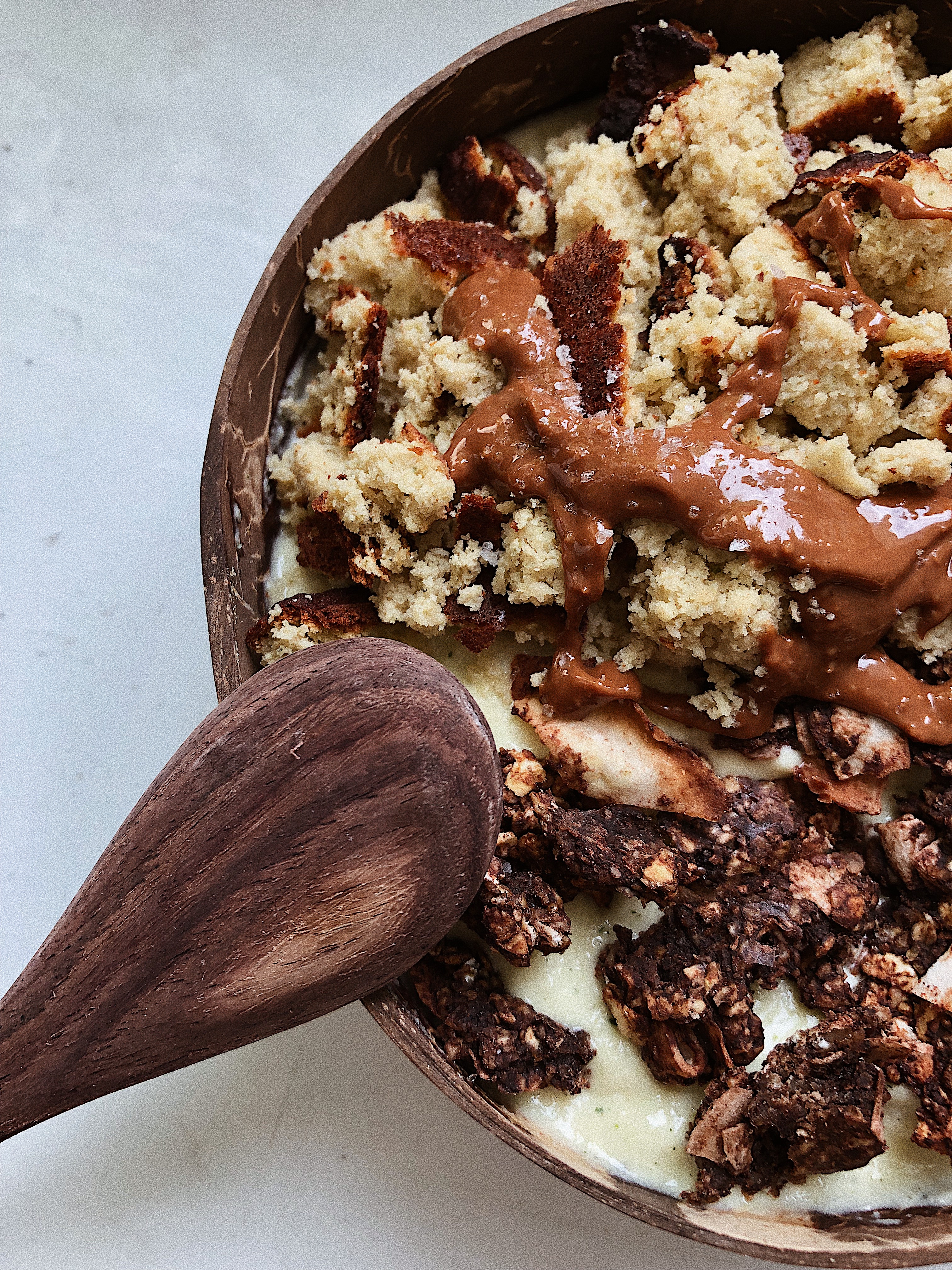 Salted Peanut Butter Caramel Smoothie Bowl