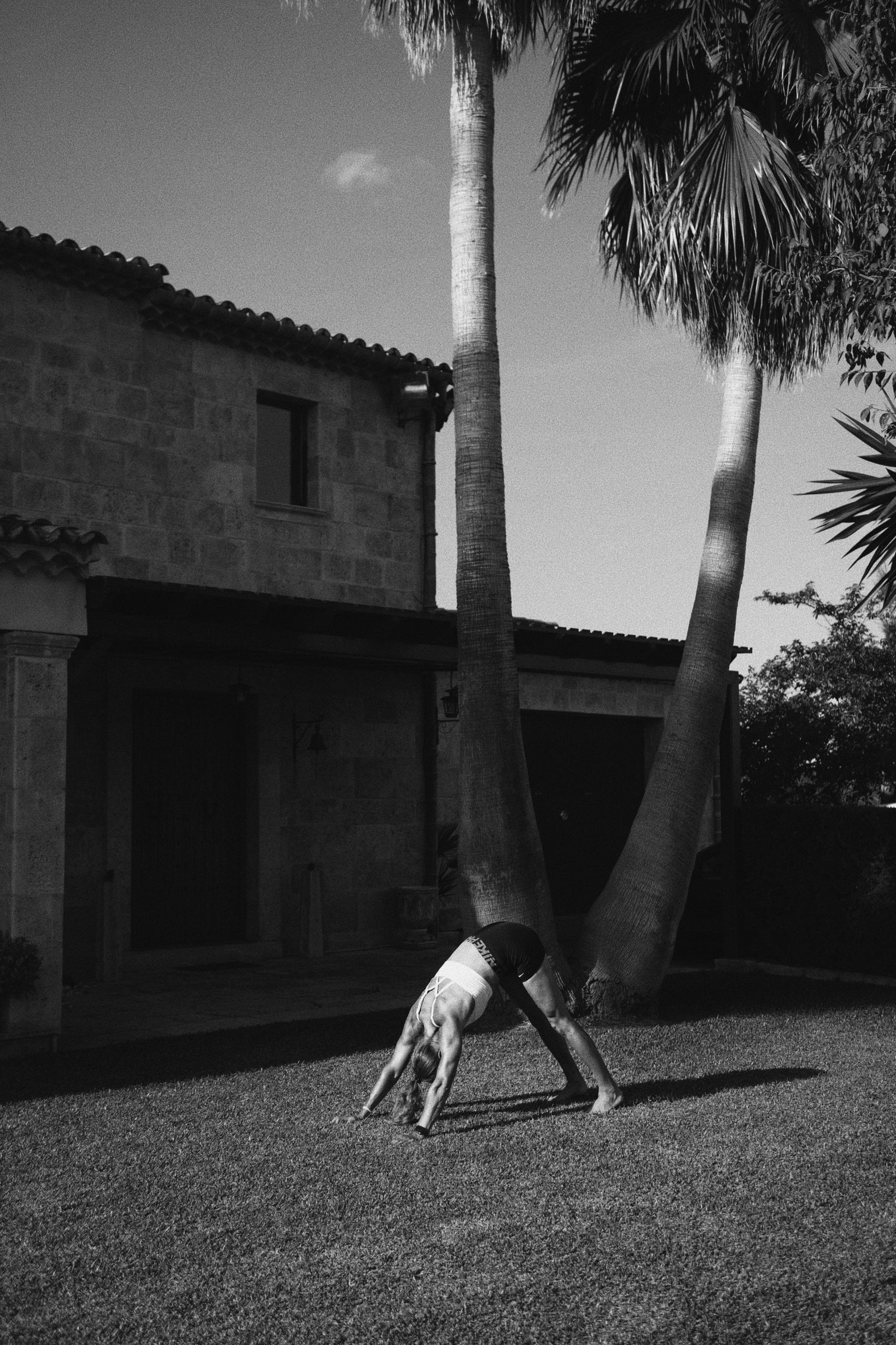 Personal Trainer Marie doing pike push ups.